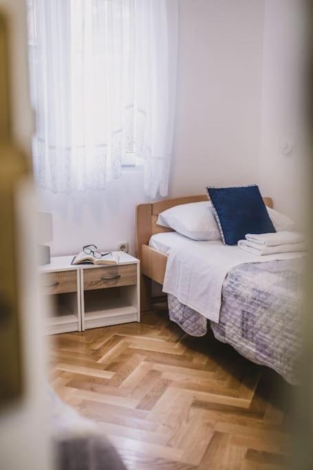Marjan Hill 3-Br Apt,5 Guests Private Garden Near Beach Split Ngoại thất bức ảnh